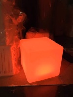 Светильник Куб 15 с питанием от АКБ, RGB Светильник Куб 15 с питанием от АКБ, RGB