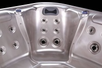 Гидромассажный СПА бассейн Sunrans SR801А Гидромассажный СПА бассейн Sunrans SR801А